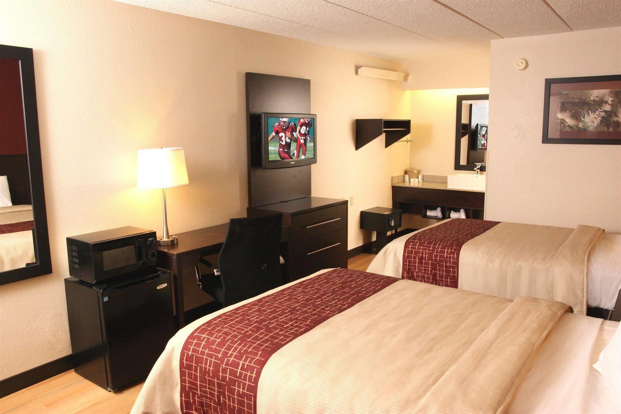 Red Roof Inn Plus+ Columbus-Ohio State University Osu Extérieur photo